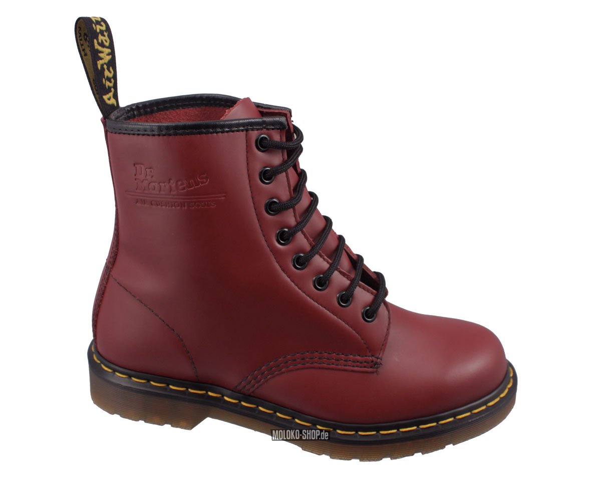 dr marten 8 hole boots