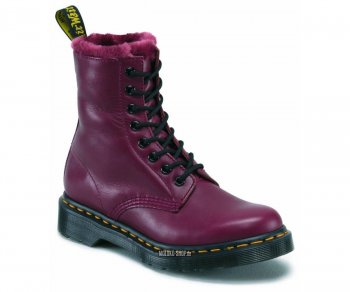 Dr. Martens 8 Loch 1460 Serena Cherry Red Cartegena
